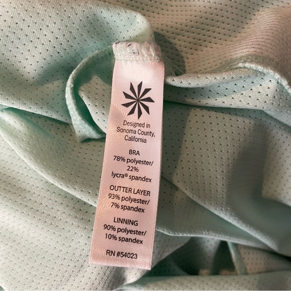 Athleta Mint Green 2 in 1 Gel Mesh Supercharged Tank Top M - Picture 8 of 10